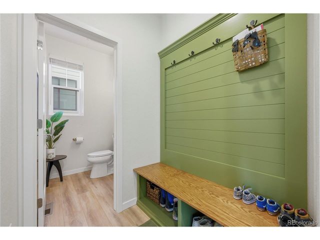 8989 Bellsong Dr, Littleton, CO 80125