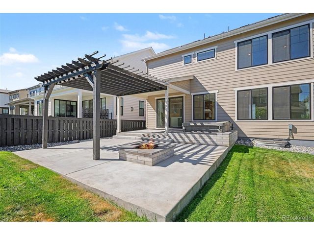 8989 Bellsong Dr, Littleton, CO 80125