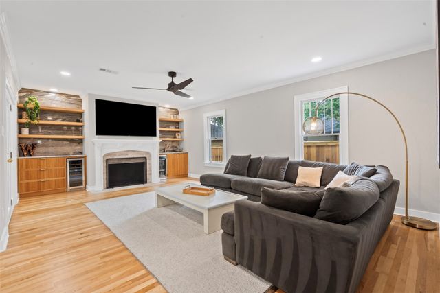 4014 Modlin Avenue, Fort Worth, TX 76107