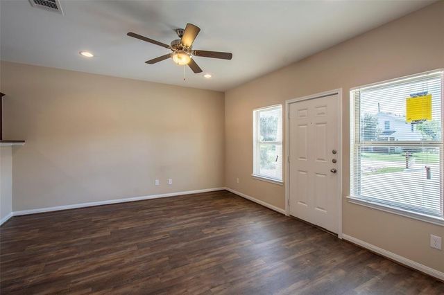 8530 Homewood Lane A, Houston, TX 77028