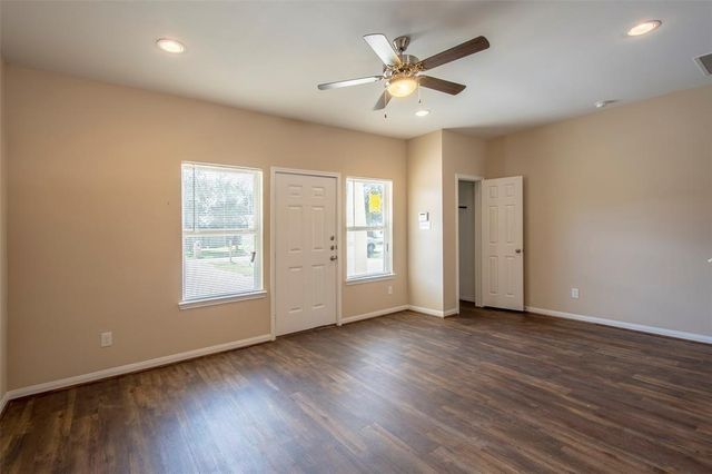 8530 Homewood Lane A, Houston, TX 77028