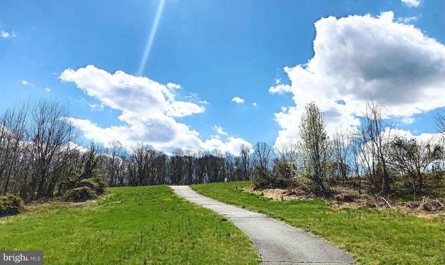 10746 GREENBRIAR LN, Spotsylvania, VA 22553