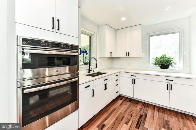 5311 ROOSEVELT ST, Bethesda, MD 20814