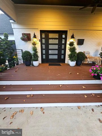 5311 ROOSEVELT ST, Bethesda, MD 20814