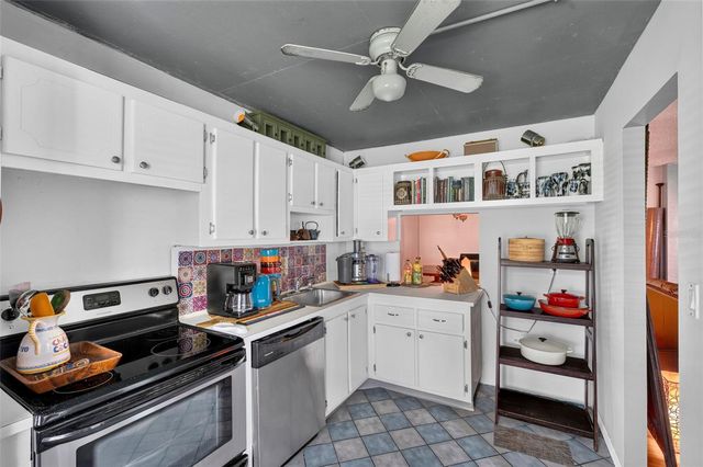 6960 20TH AVENUE N 105, St Petersburg, FL 33710