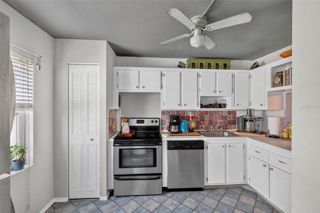 6960 20TH AVENUE N 105, St Petersburg, FL 33710