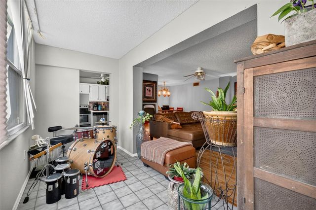 6960 20TH AVENUE N 105, St Petersburg, FL 33710