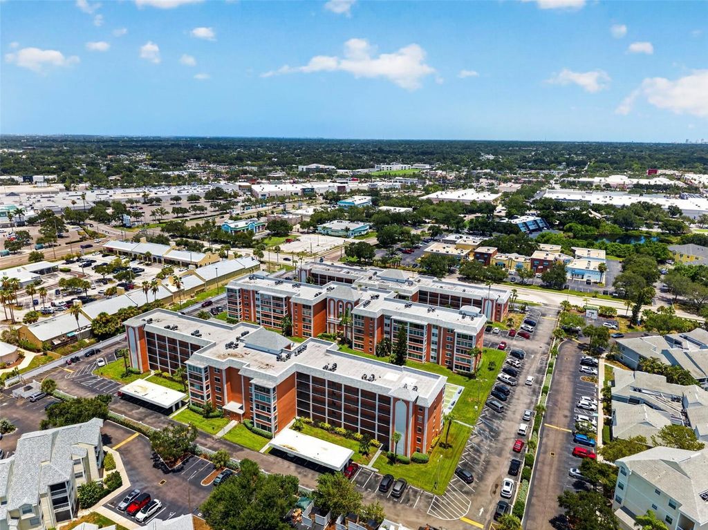 6960 20TH AVENUE N 105, St Petersburg, FL 33710