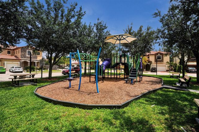 8768 NW 98th Avenue 8768, Doral, FL 33178