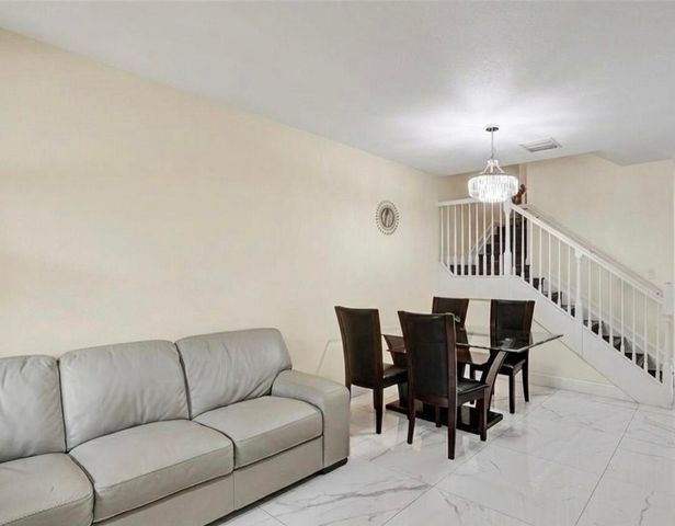 8768 NW 98th Avenue 8768, Doral, FL 33178