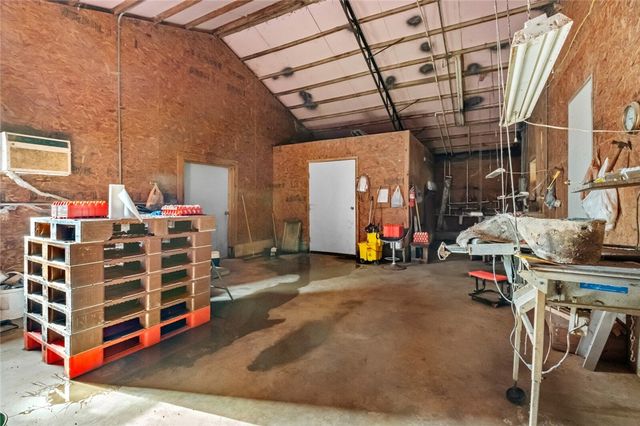 10768 Elms Road, Summers, AR 72769