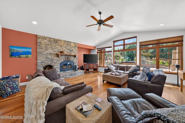 225 S Earlham Court, Reno, NV 89511