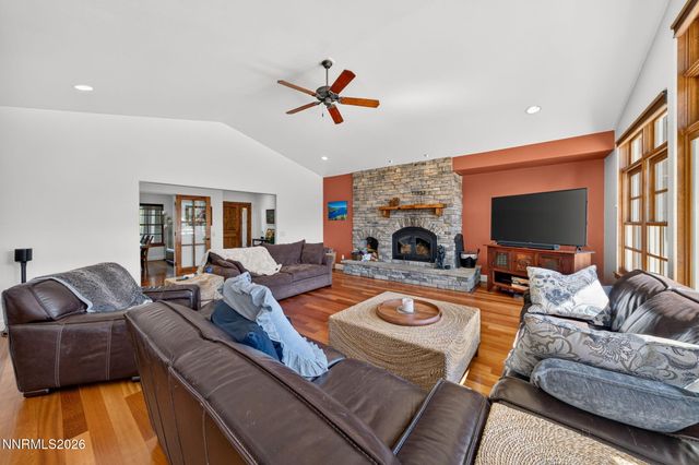 225 S Earlham Court, Reno, NV 89511