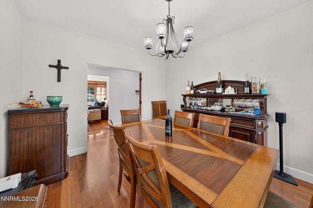 225 S Earlham Court, Reno, NV 89511