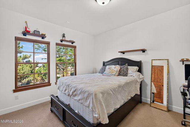 225 S Earlham Court, Reno, NV 89511