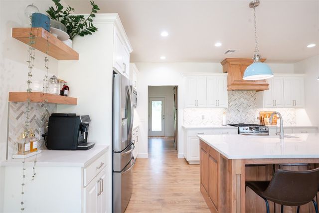 19330 Hidden Pines Drive, Norman, OK 73026