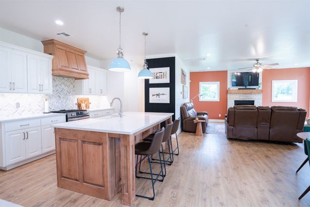19330 Hidden Pines Drive, Norman, OK 73026