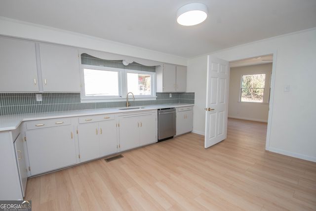 204 Cleaveland Drive, Lagrange, GA 30241