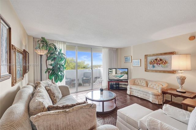 5 Island Ave 6A, Miami Beach, FL 33139