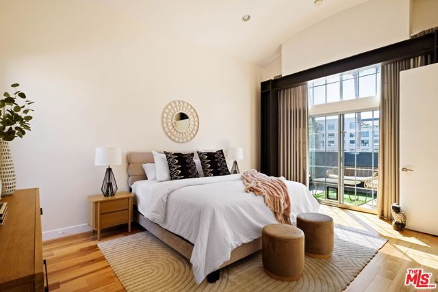 5400 Playa Vista Drive 14, Los Angeles, CA 90094