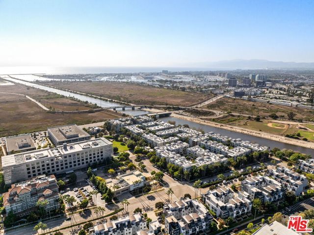 5400 Playa Vista Drive 14, Los Angeles, CA 90094