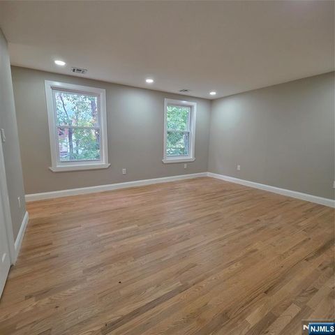 482 Tulane Court, Paramus, NJ 07652