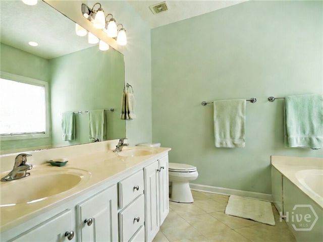 39 Steeple Run Way, Savannah, GA 31405