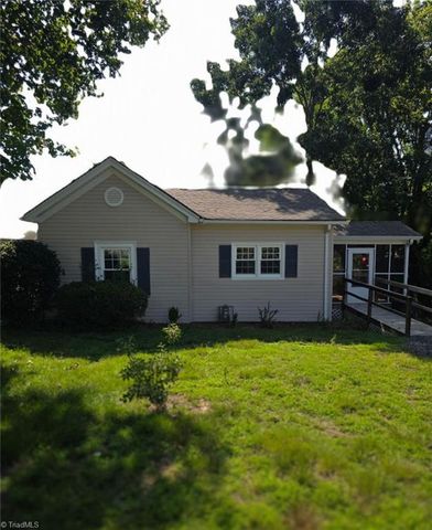 642 Church Street, Eden, NC 27288