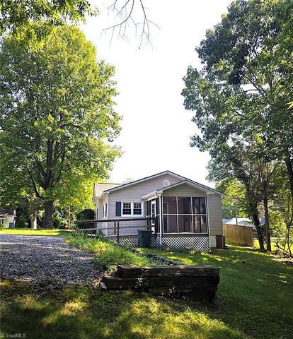 642 Church Street, Eden, NC 27288