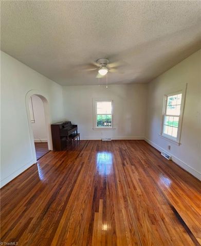 642 Church Street, Eden, NC 27288