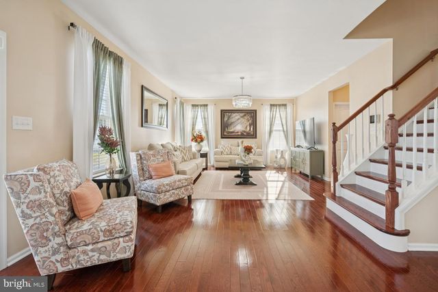 30 CHAMPLAIN ST, Sicklerville, NJ 08081