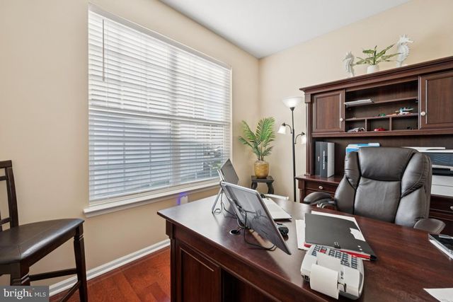 30 CHAMPLAIN ST, Sicklerville, NJ 08081