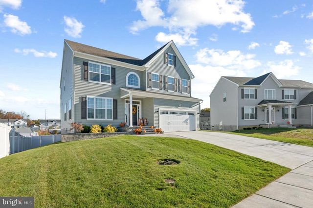 30 CHAMPLAIN ST, Sicklerville, NJ 08081