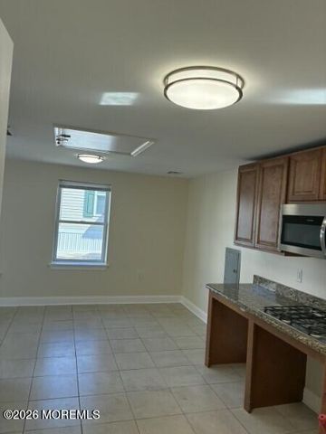 715 Union Avenue 10, Brielle, NJ 08730