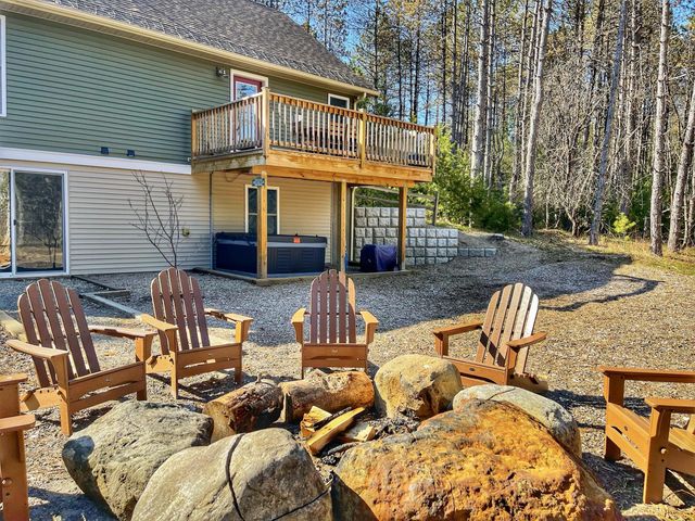 59 Hardy Road, Wilmington, NY 12997