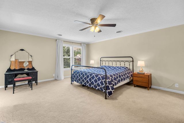 124 Jefferson Dr, Hendersonville, TN 37075