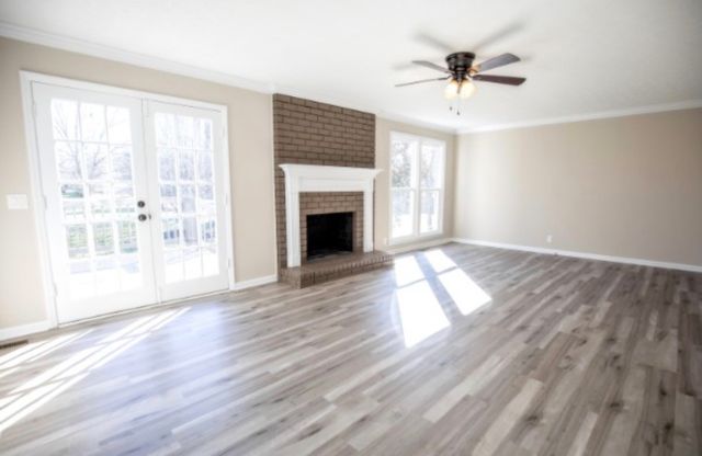 124 Jefferson Dr, Hendersonville, TN 37075
