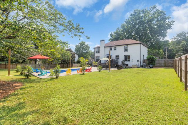 124 Jefferson Dr, Hendersonville, TN 37075
