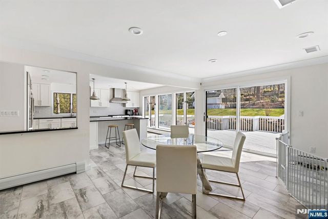 1 Hemlock Drive, Cresskill, NJ 07626