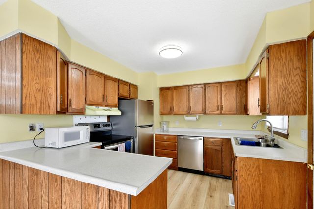 202 5th Street E, West Fargo, ND 58078