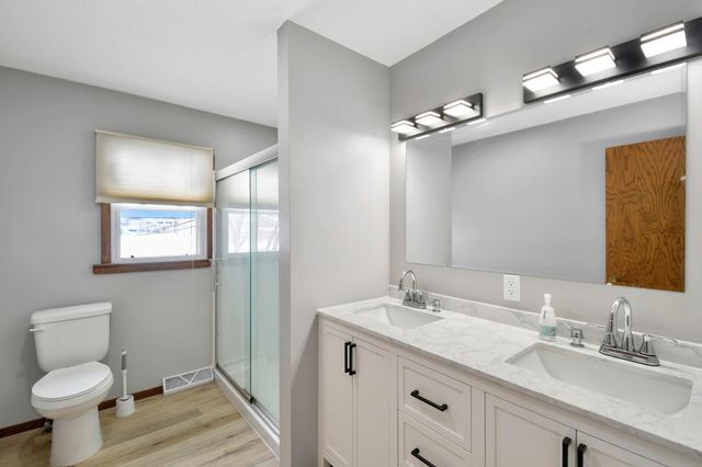202 5th Street E, West Fargo, ND 58078