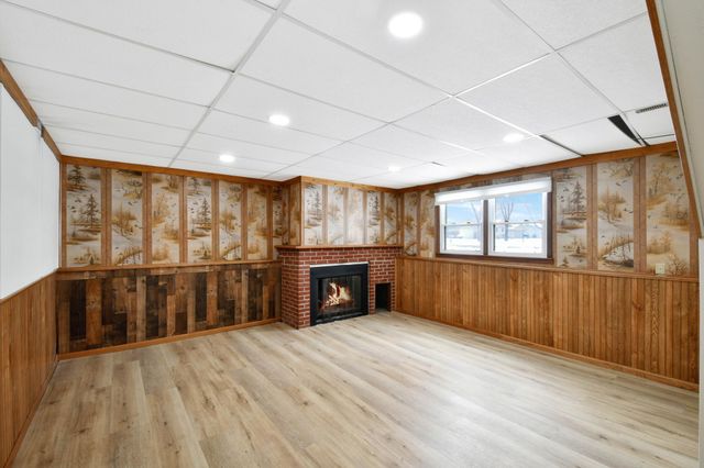 202 5th Street E, West Fargo, ND 58078