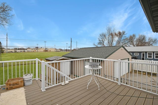202 5th Street E, West Fargo, ND 58078