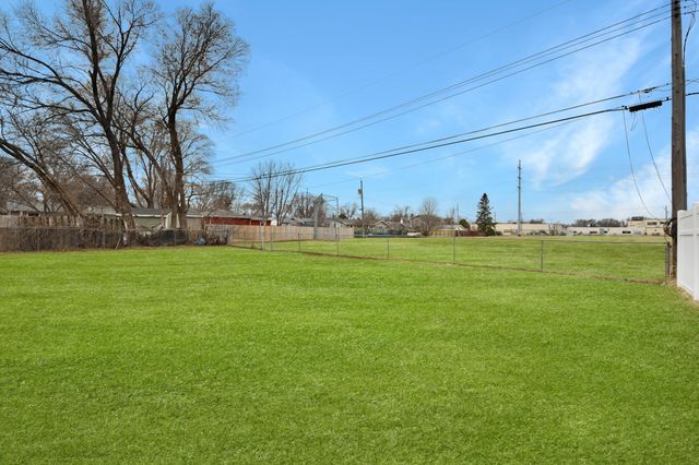 202 5th Street E, West Fargo, ND 58078