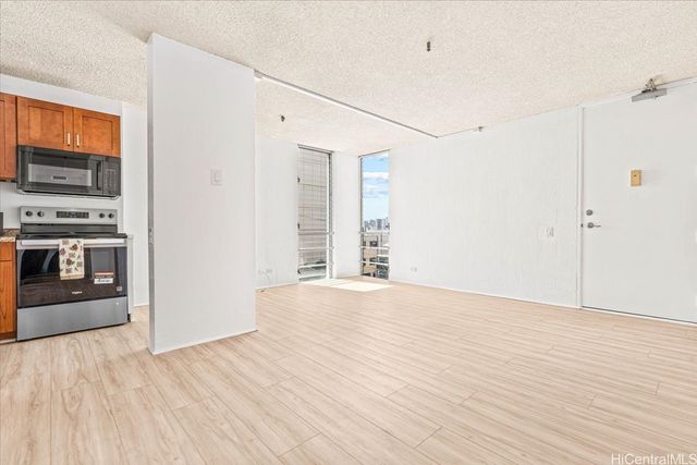 1226 Alexander Street 505, Honolulu, HI 96826