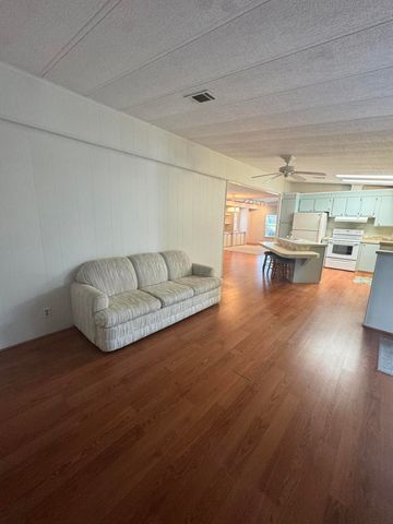 6 Grande Camino Court, Fort Pierce, FL 34951