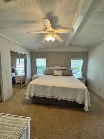 6 Grande Camino Court, Fort Pierce, FL 34951