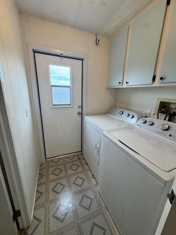 6 Grande Camino Court, Fort Pierce, FL 34951