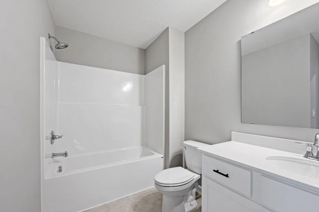 1428 192nd Avenue, East Bethel, MN 55011