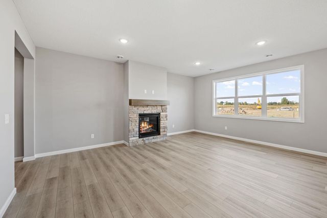 1428 192nd Avenue, East Bethel, MN 55011